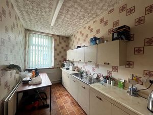 Photo 6- click for photo gallery